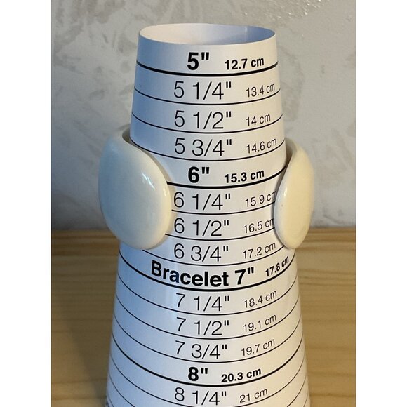 Vintage White Cuff Bracelet - Retro Chunky Bangle Jewelry - 1970s Hippie Style A - Picture 2 of 3